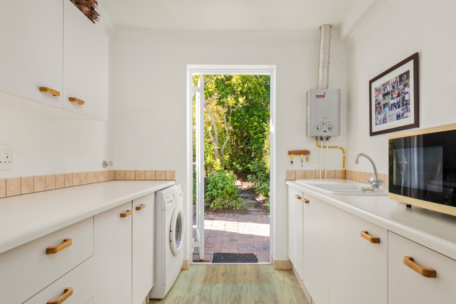 3 Bedroom Property for Sale in Belvidere Estate Western Cape